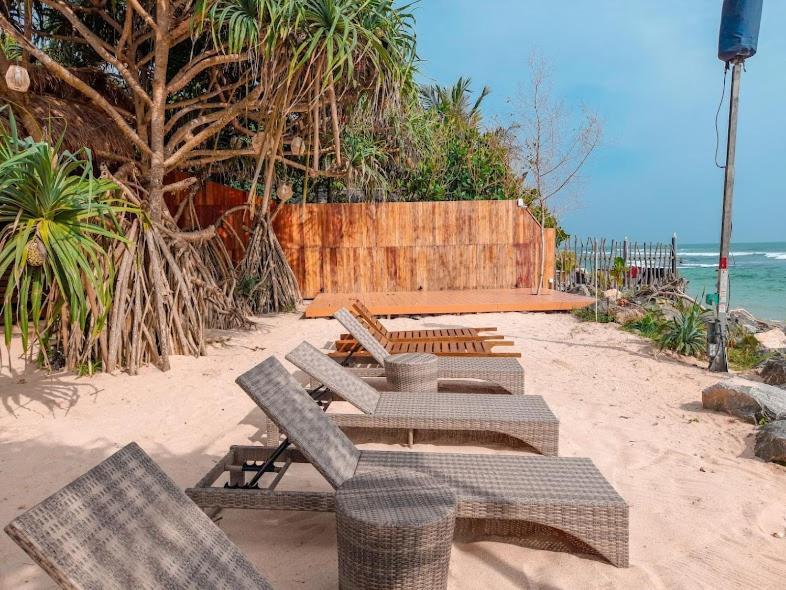 Shima Guni Beach Club Hotel Matara Bagian luar foto