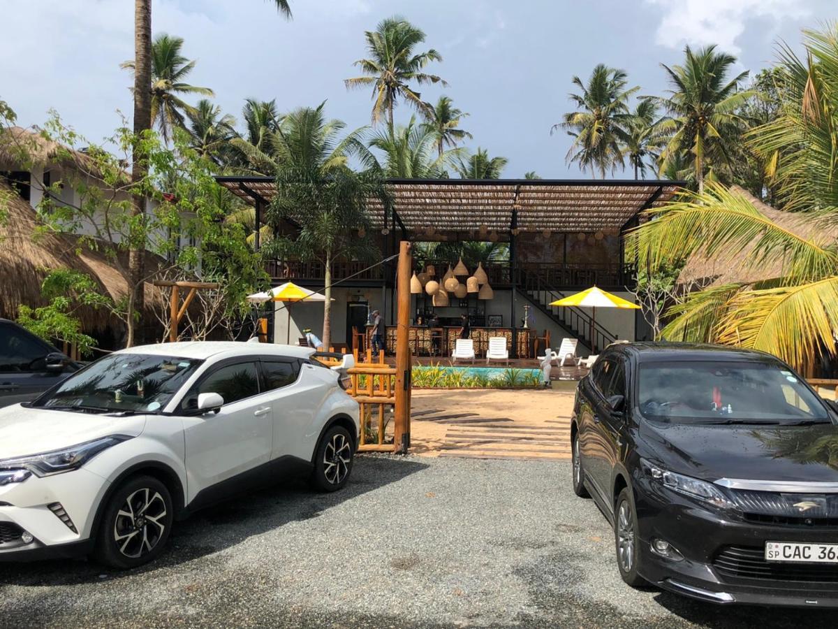 Shima Guni Beach Club Hotel Matara Bagian luar foto